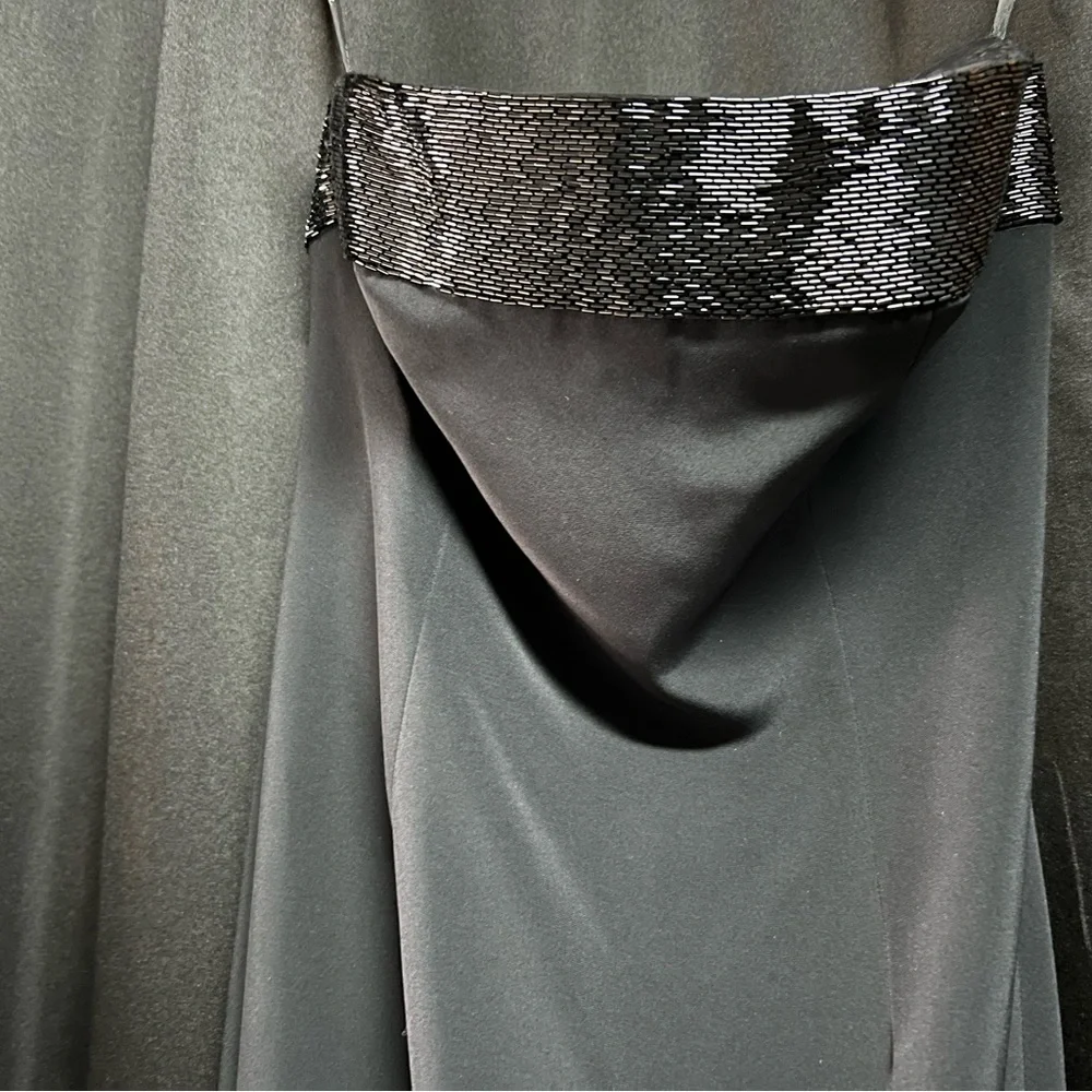 Bob Mackie Beaded Trim Gown - Picture 3 of 8